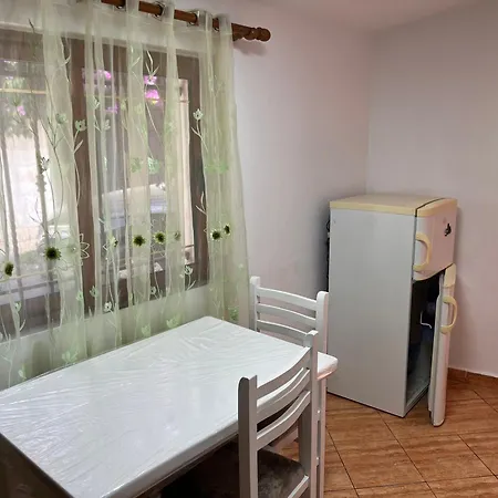 Cozy House Close To Center Villa Tirana